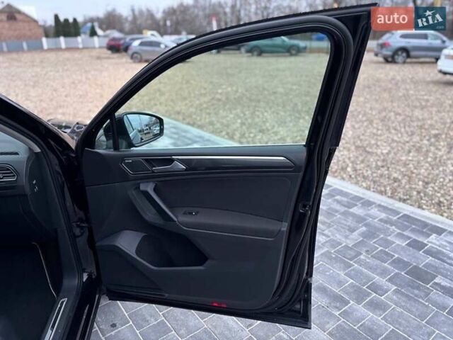 Чорний Фольксваген Тігуан, об'ємом двигуна 1.98 л та пробігом 235 тис. км за 21799 $, фото 31 на Automoto.ua