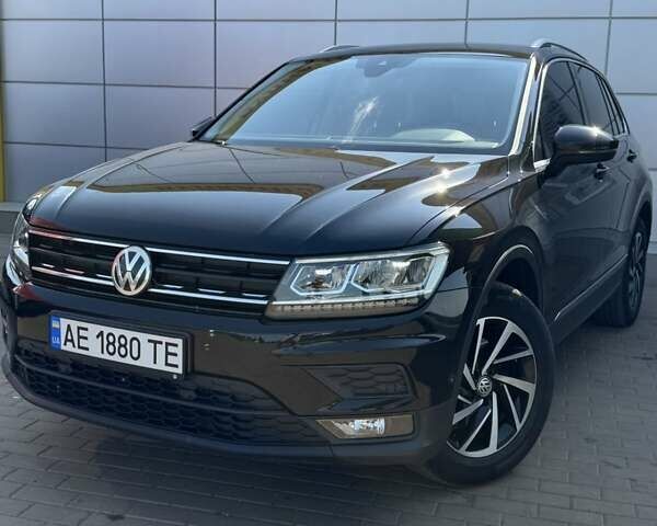 Черный Фольксваген Тигуан, объемом двигателя 1.98 л и пробегом 220 тыс. км за 22000 $, фото 5 на Automoto.ua