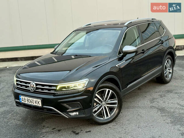 Черный Фольксваген Тигуан, объемом двигателя 1.97 л и пробегом 204 тыс. км за 26990 $, фото 2 на Automoto.ua