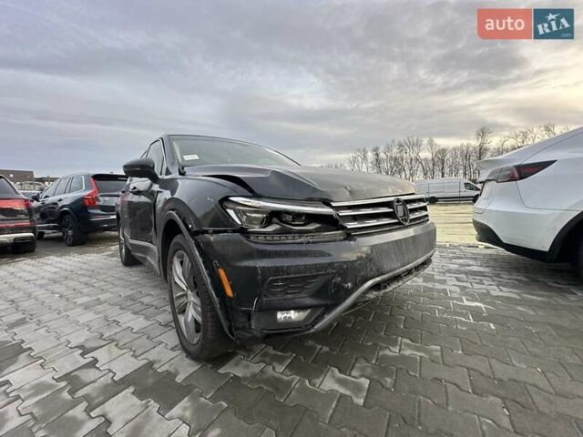 Черный Фольксваген Тигуан, объемом двигателя 2 л и пробегом 94 тыс. км за 17260 $, фото 10 на Automoto.ua