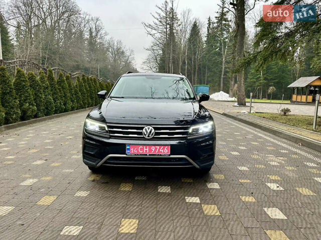 Чорний Фольксваген Тігуан, об'ємом двигуна 2 л та пробігом 186 тис. км за 17300 $, фото 5 на Automoto.ua