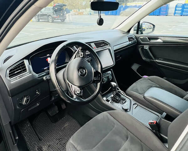 Черный Фольксваген Тигуан, объемом двигателя 1.97 л и пробегом 228 тыс. км за 26000 $, фото 15 на Automoto.ua