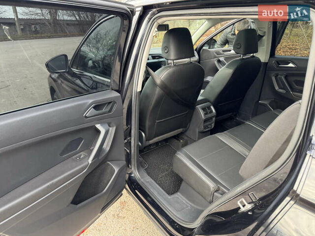 Черный Фольксваген Тигуан, объемом двигателя 2 л и пробегом 183 тыс. км за 19700 $, фото 14 на Automoto.ua