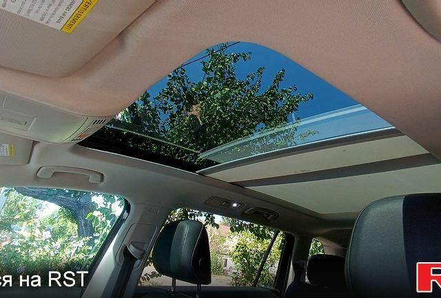 Чорний Фольксваген Тігуан, об'ємом двигуна 2 л та пробігом 110 тис. км за 18300 $, фото 1 на Automoto.ua