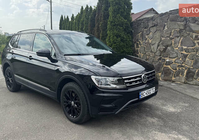 Чорний Фольксваген Тігуан, об'ємом двигуна 1.98 л та пробігом 62 тис. км за 17950 $, фото 14 на Automoto.ua