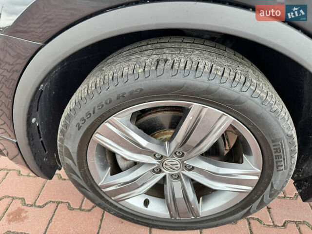 Черный Фольксваген Тигуан, объемом двигателя 1.98 л и пробегом 104 тыс. км за 19990 $, фото 14 на Automoto.ua