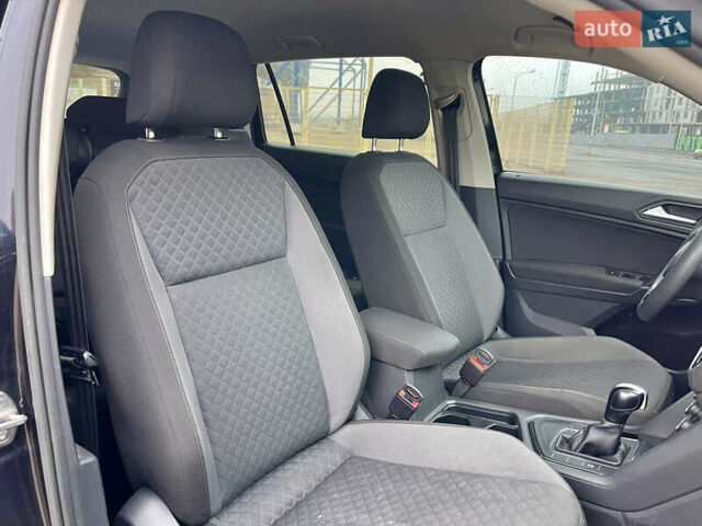 Черный Фольксваген Тигуан, объемом двигателя 1.98 л и пробегом 66 тыс. км за 16900 $, фото 27 на Automoto.ua