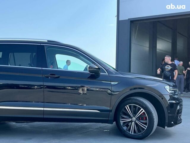 Черный Фольксваген Тигуан, объемом двигателя 2 л и пробегом 161 тыс. км за 25690 $, фото 5 на Automoto.ua