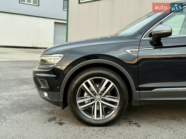 Черный Фольксваген Тигуан, объемом двигателя 1.97 л и пробегом 204 тыс. км за 26990 $, фото 32 на Automoto.ua