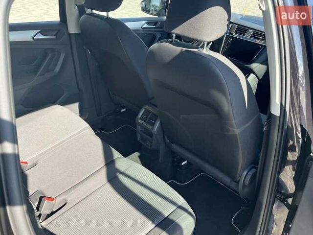 Черный Фольксваген Тигуан, объемом двигателя 1.97 л и пробегом 258 тыс. км за 18700 $, фото 28 на Automoto.ua