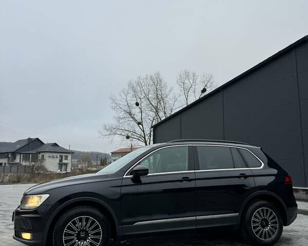 Черный Фольксваген Тигуан, объемом двигателя 2 л и пробегом 190 тыс. км за 23150 $, фото 9 на Automoto.ua