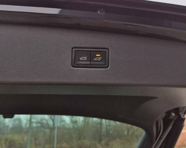 Черный Фольксваген Тигуан, объемом двигателя 1.98 л и пробегом 198 тыс. км за 21950 $, фото 37 на Automoto.ua