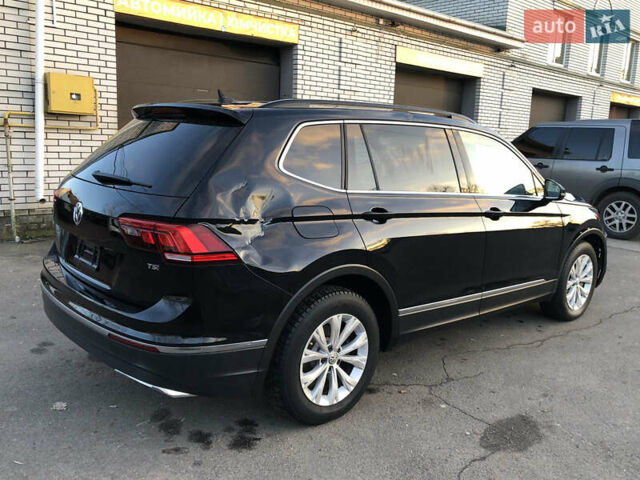 Черный Фольксваген Тигуан, объемом двигателя 2 л и пробегом 188 тыс. км за 12890 $, фото 29 на Automoto.ua