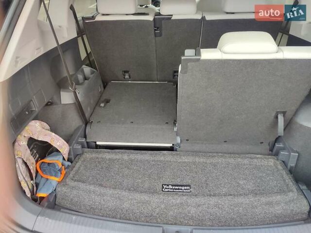 Черный Фольксваген Тигуан, объемом двигателя 1.98 л и пробегом 141 тыс. км за 16900 $, фото 57 на Automoto.ua