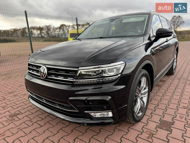 Черный Фольксваген Тигуан, объемом двигателя 1.98 л и пробегом 104 тыс. км за 19990 $, фото 12 на Automoto.ua