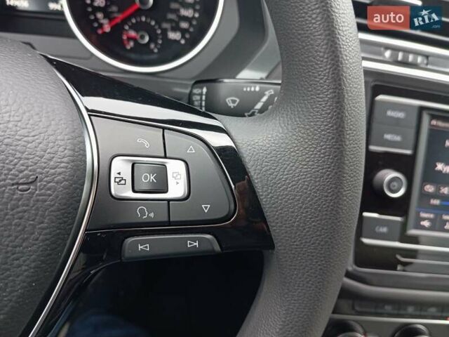 Черный Фольксваген Тигуан, объемом двигателя 2 л и пробегом 149 тыс. км за 16800 $, фото 59 на Automoto.ua