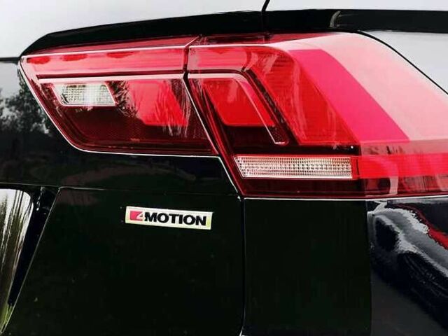 Чорний Фольксваген Тігуан, об'ємом двигуна 2 л та пробігом 150 тис. км за 23000 $, фото 14 на Automoto.ua