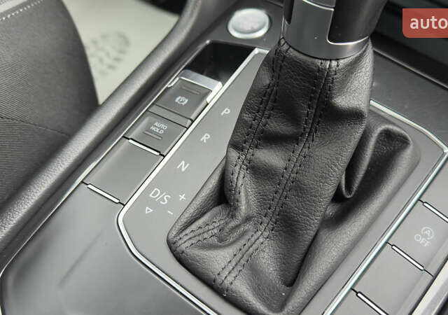 Чорний Фольксваген Тігуан, об'ємом двигуна 1.98 л та пробігом 258 тис. км за 23300 $, фото 42 на Automoto.ua