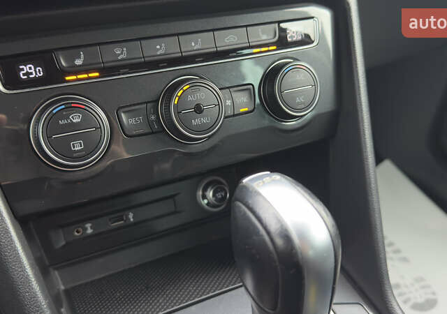 Чорний Фольксваген Тігуан, об'ємом двигуна 1.98 л та пробігом 258 тис. км за 23300 $, фото 61 на Automoto.ua