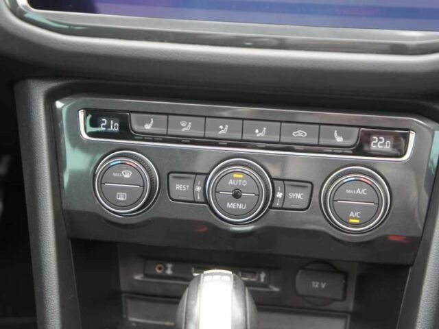 Черный Фольксваген Тигуан, объемом двигателя 2 л и пробегом 91 тыс. км за 14500 $, фото 14 на Automoto.ua