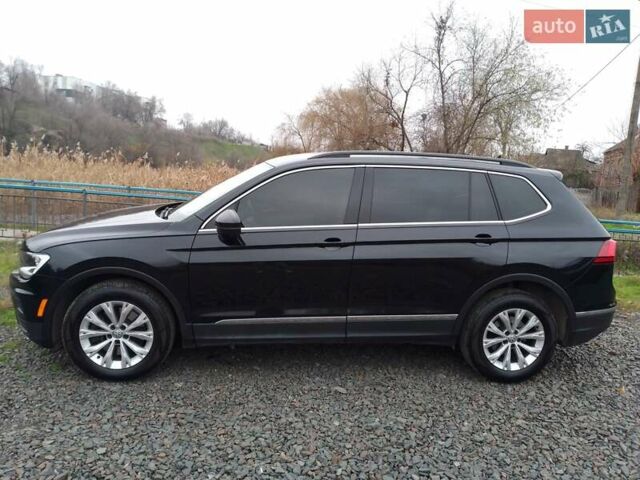 Черный Фольксваген Тигуан, объемом двигателя 1.98 л и пробегом 75 тыс. км за 20500 $, фото 12 на Automoto.ua