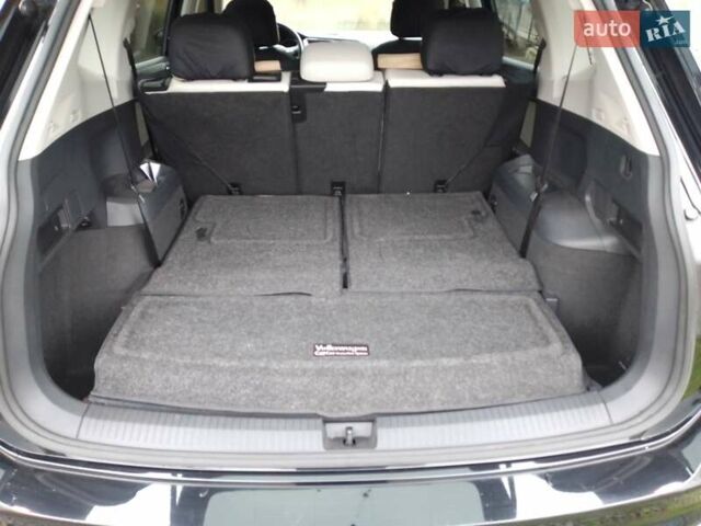 Черный Фольксваген Тигуан, объемом двигателя 1.98 л и пробегом 75 тыс. км за 20500 $, фото 7 на Automoto.ua