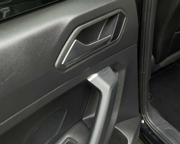 Чорний Фольксваген Тігуан, об'ємом двигуна 1.98 л та пробігом 105 тис. км за 20500 $, фото 29 на Automoto.ua