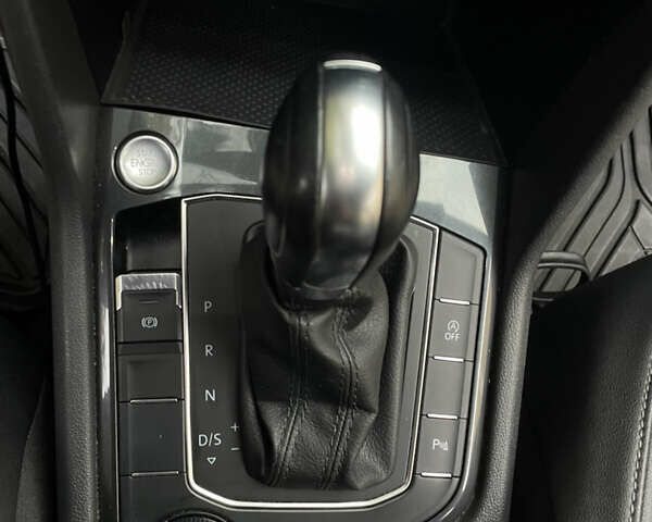 Чорний Фольксваген Тігуан, об'ємом двигуна 1.98 л та пробігом 105 тис. км за 20500 $, фото 18 на Automoto.ua