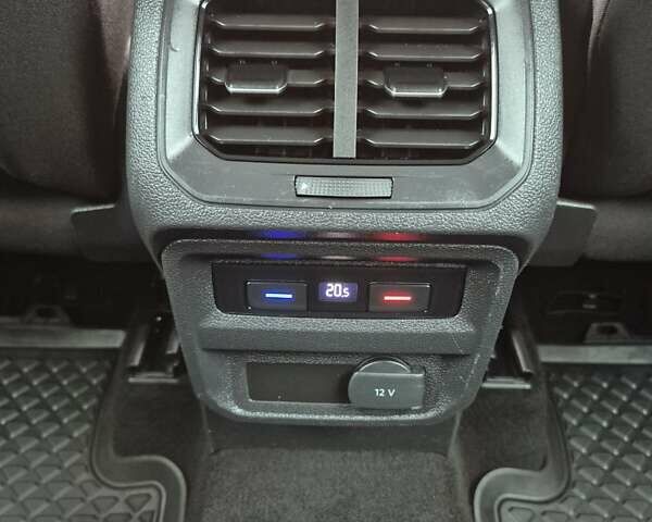 Черный Фольксваген Тигуан, объемом двигателя 1.98 л и пробегом 198 тыс. км за 21950 $, фото 40 на Automoto.ua