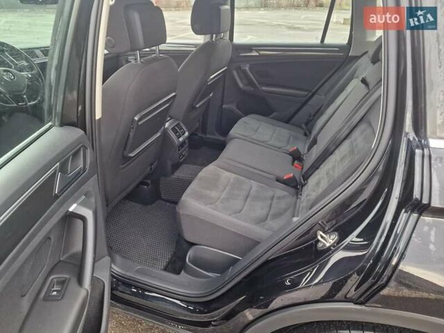 Черный Фольксваген Тигуан, объемом двигателя 1.98 л и пробегом 243 тыс. км за 23310 $, фото 5 на Automoto.ua