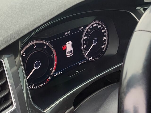 Чорний Фольксваген Тігуан, об'ємом двигуна 2 л та пробігом 260 тис. км за 24950 $, фото 11 на Automoto.ua