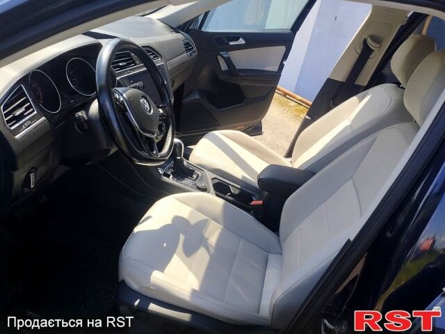 Черный Фольксваген Тигуан, объемом двигателя 2 л и пробегом 165 тыс. км за 16500 $, фото 7 на Automoto.ua