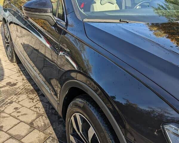 Черный Фольксваген Тигуан, объемом двигателя 1.98 л и пробегом 125 тыс. км за 25900 $, фото 6 на Automoto.ua