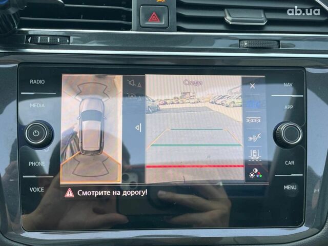 Черный Фольксваген Тигуан, объемом двигателя 2 л и пробегом 161 тыс. км за 25690 $, фото 25 на Automoto.ua