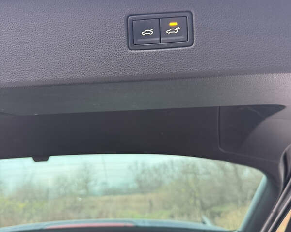 Черный Фольксваген Тигуан, объемом двигателя 2 л и пробегом 190 тыс. км за 23150 $, фото 25 на Automoto.ua