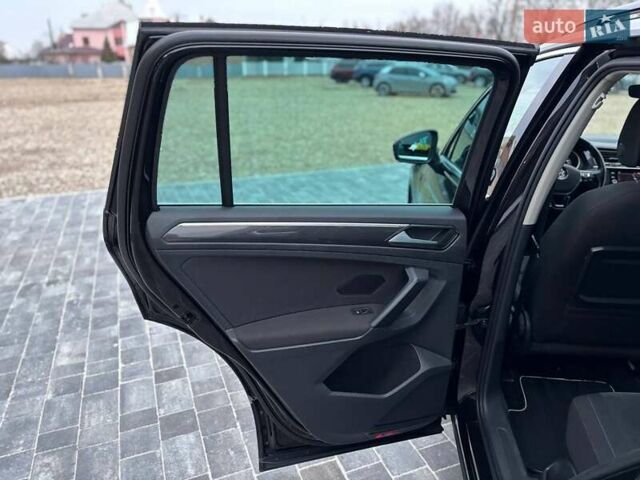Чорний Фольксваген Тігуан, об'ємом двигуна 1.98 л та пробігом 235 тис. км за 21799 $, фото 17 на Automoto.ua