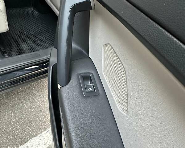 Черный Фольксваген Тигуан, объемом двигателя 1.98 л и пробегом 80 тыс. км за 25000 $, фото 31 на Automoto.ua