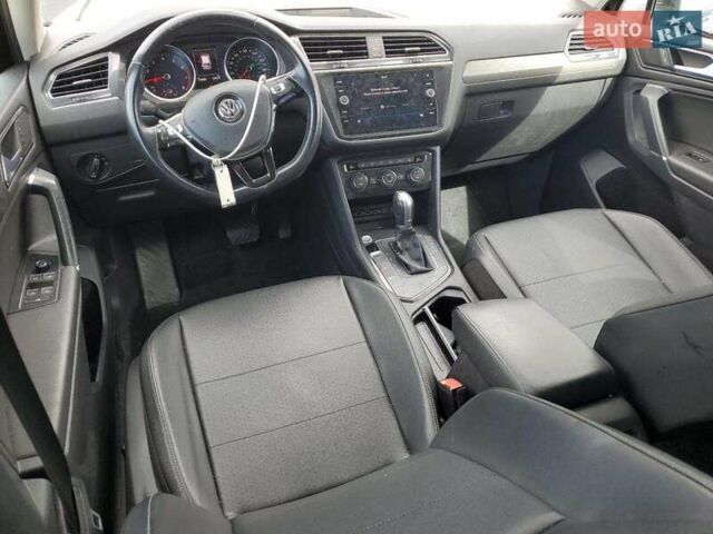 Черный Фольксваген Тигуан, объемом двигателя 2 л и пробегом 175 тыс. км за 7300 $, фото 18 на Automoto.ua