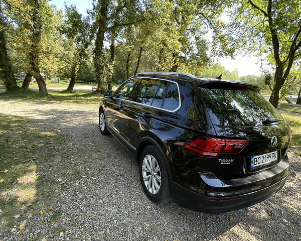 Чорний Фольксваген Тігуан, об'ємом двигуна 1.97 л та пробігом 244 тис. км за 21900 $, фото 5 на Automoto.ua