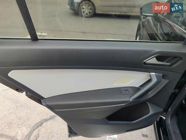 Черный Фольксваген Тигуан, объемом двигателя 1.98 л и пробегом 141 тыс. км за 16900 $, фото 47 на Automoto.ua