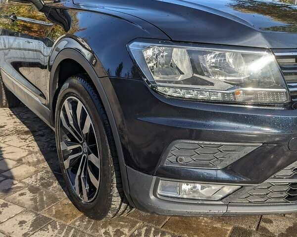 Черный Фольксваген Тигуан, объемом двигателя 1.98 л и пробегом 125 тыс. км за 25900 $, фото 5 на Automoto.ua