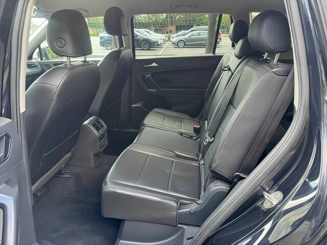 Чорний Фольксваген Тігуан, об'ємом двигуна 2 л та пробігом 45 тис. км за 13200 $, фото 11 на Automoto.ua