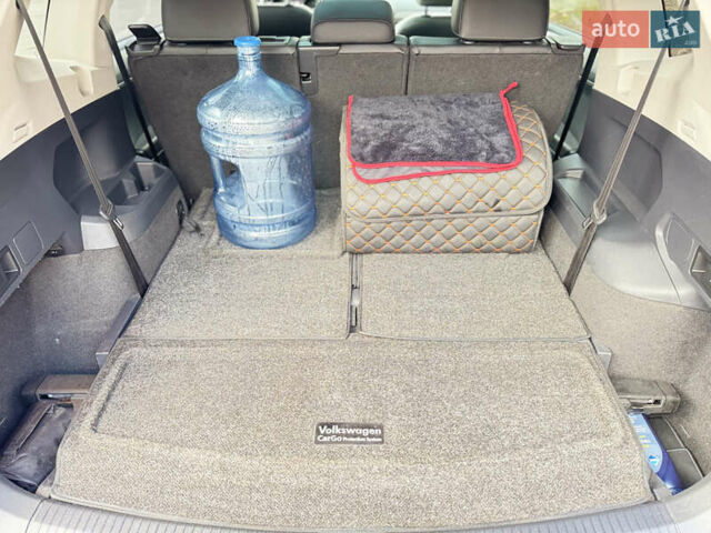 Черный Фольксваген Тигуан, объемом двигателя 2 л и пробегом 183 тыс. км за 19700 $, фото 16 на Automoto.ua