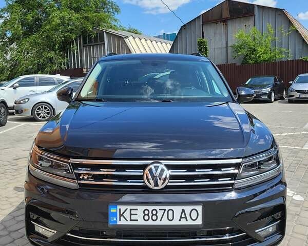 Чорний Фольксваген Тігуан, об'ємом двигуна 2 л та пробігом 101 тис. км за 21000 $, фото 11 на Automoto.ua