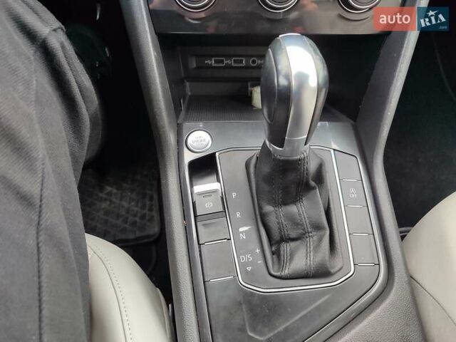 Черный Фольксваген Тигуан, объемом двигателя 1.98 л и пробегом 141 тыс. км за 16900 $, фото 45 на Automoto.ua