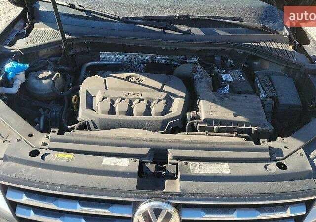 Черный Фольксваген Тигуан, объемом двигателя 2 л и пробегом 175 тыс. км за 7300 $, фото 9 на Automoto.ua