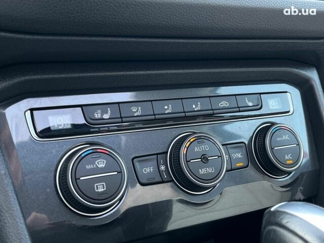 Черный Фольксваген Тигуан, объемом двигателя 2 л и пробегом 161 тыс. км за 25690 $, фото 26 на Automoto.ua