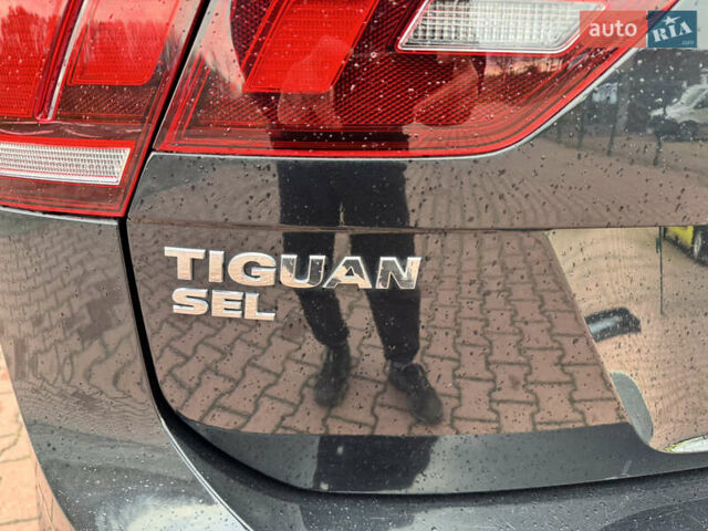 Черный Фольксваген Тигуан, объемом двигателя 1.98 л и пробегом 104 тыс. км за 19990 $, фото 38 на Automoto.ua