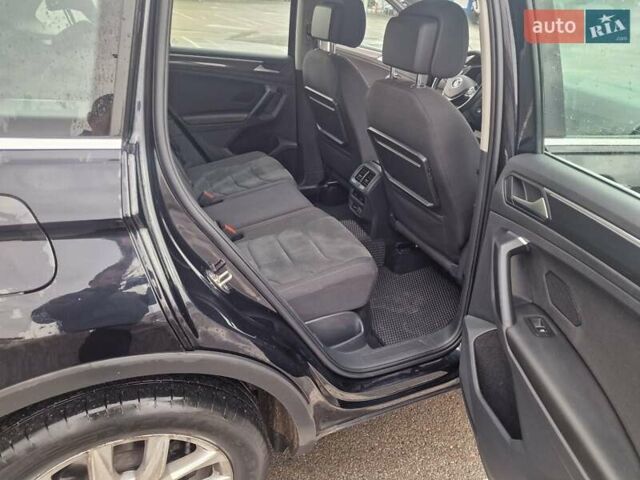 Черный Фольксваген Тигуан, объемом двигателя 1.98 л и пробегом 243 тыс. км за 23310 $, фото 6 на Automoto.ua