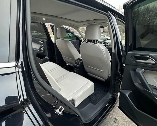 Черный Фольксваген Тигуан, объемом двигателя 1.98 л и пробегом 80 тыс. км за 25000 $, фото 32 на Automoto.ua